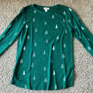 Style& co green Christmas top. Size M